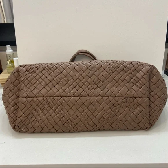 FALOR FIRENZE Italian Leather Woven Tote with Rosette - Picture 6 of 15